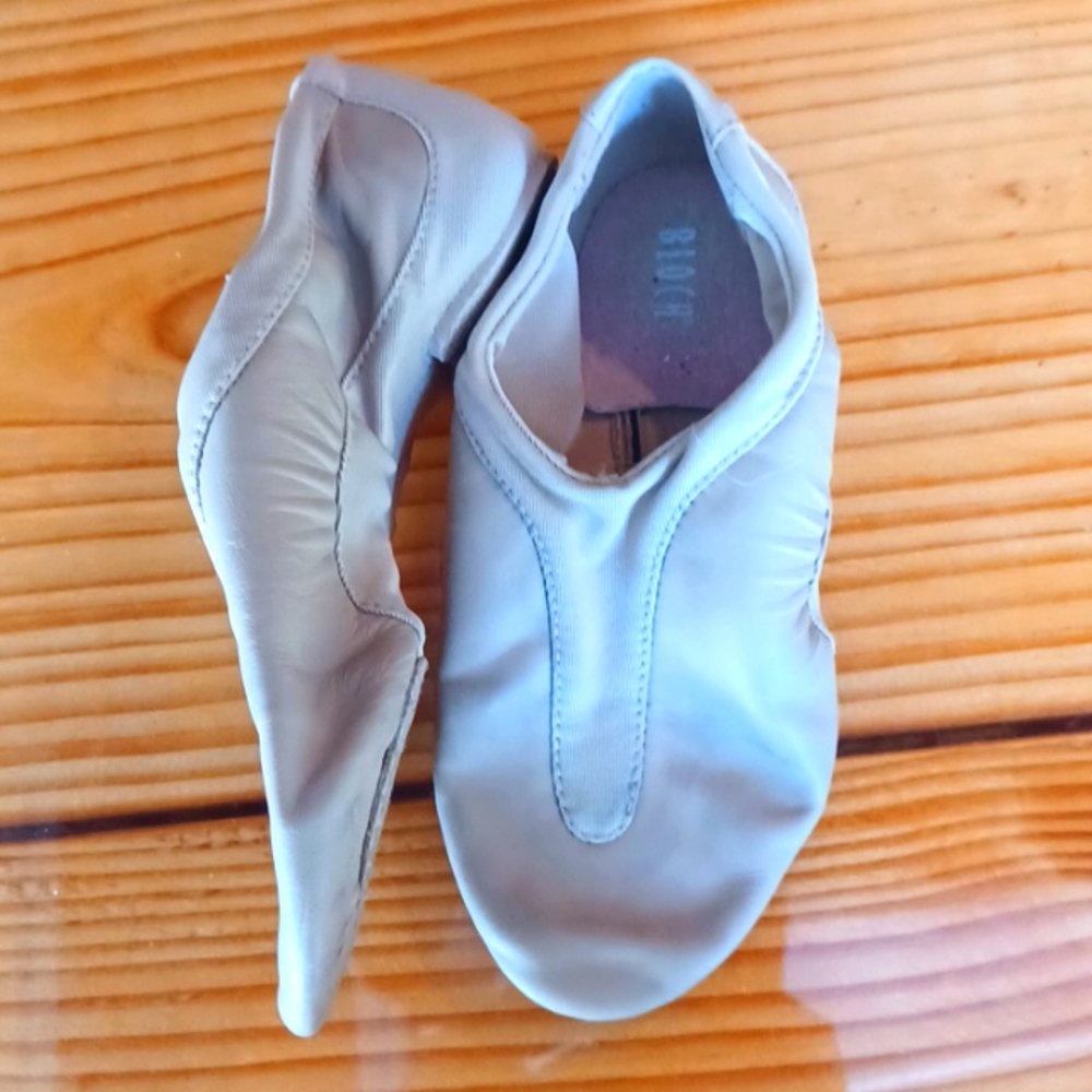 Bloch Lyrical Dance Shoes